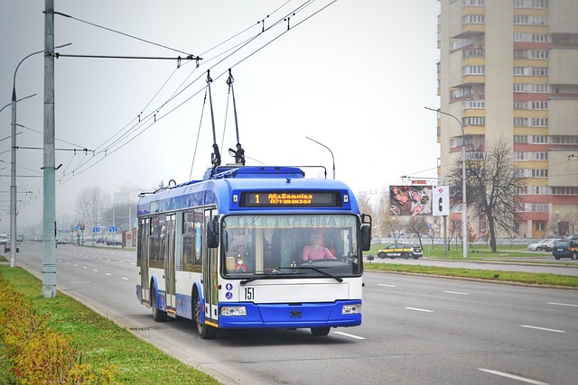 Błyskawiczny transport na port lotniczy w Berlinie - możemy się zatroszczyć o świetne warunki Twojej podróży!